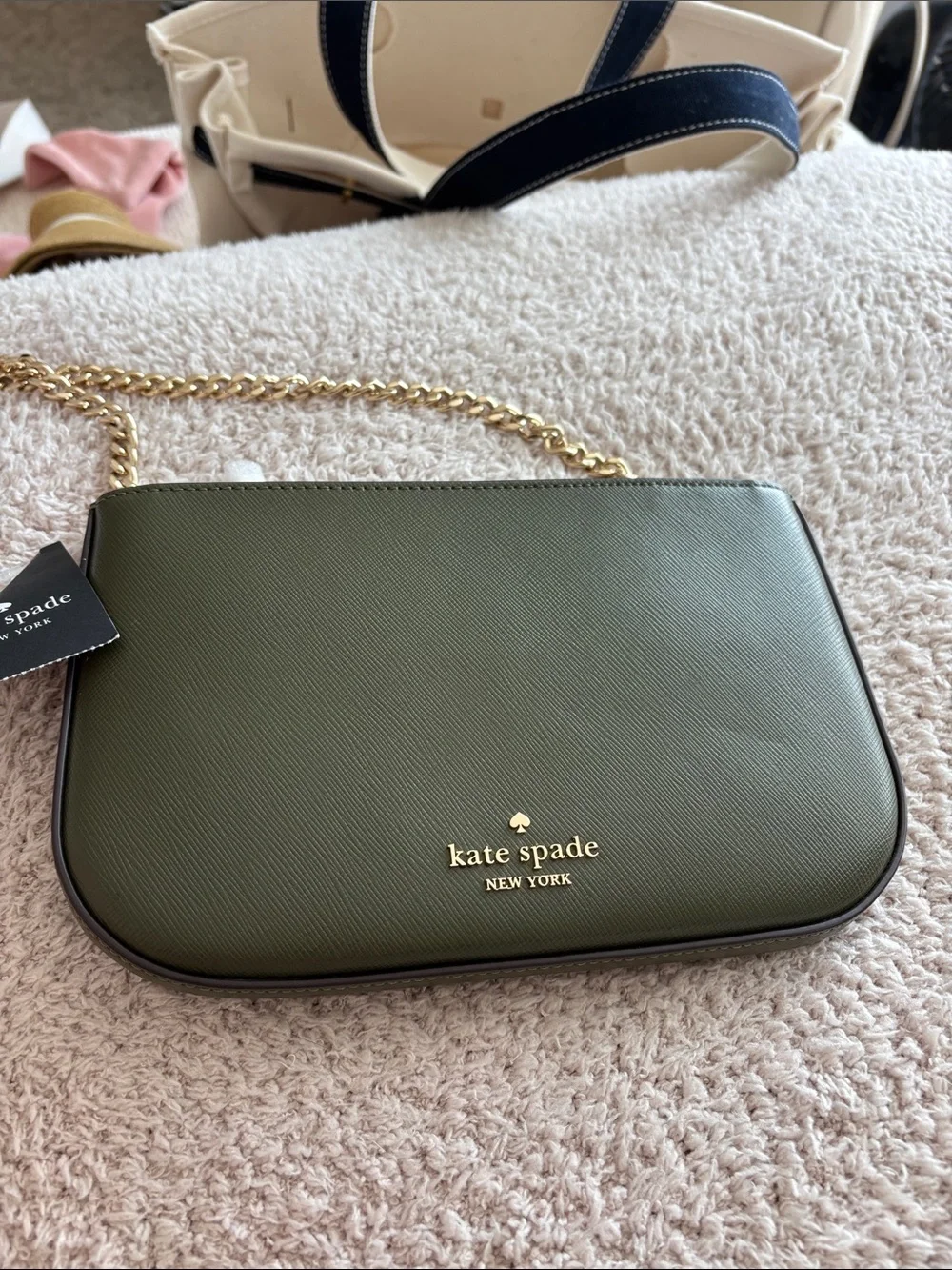 BRAND NWT Kate Spade Madison Lilly Pochette ✨ Saffiano Leather